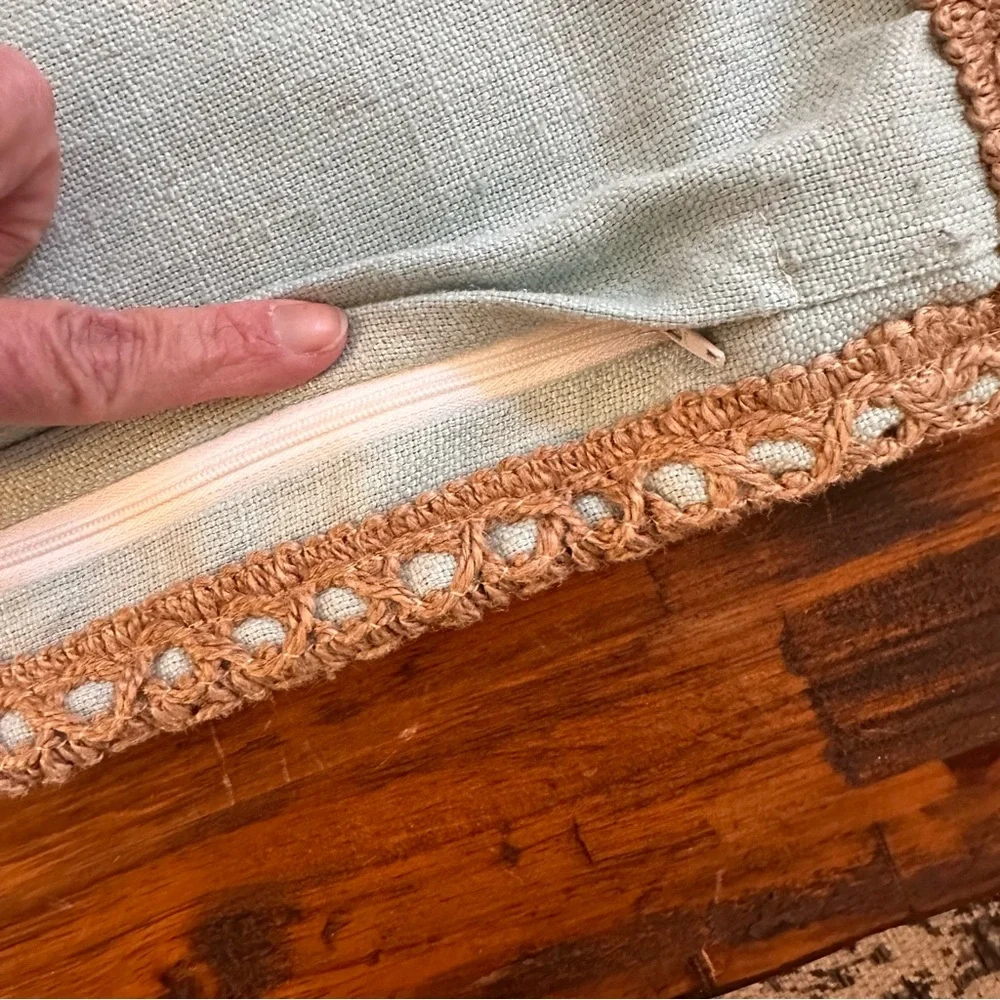 PHANTOSCOPE Farmhouse Decorative Throw Pillow Cover Burlap Linen Light Tan Blue